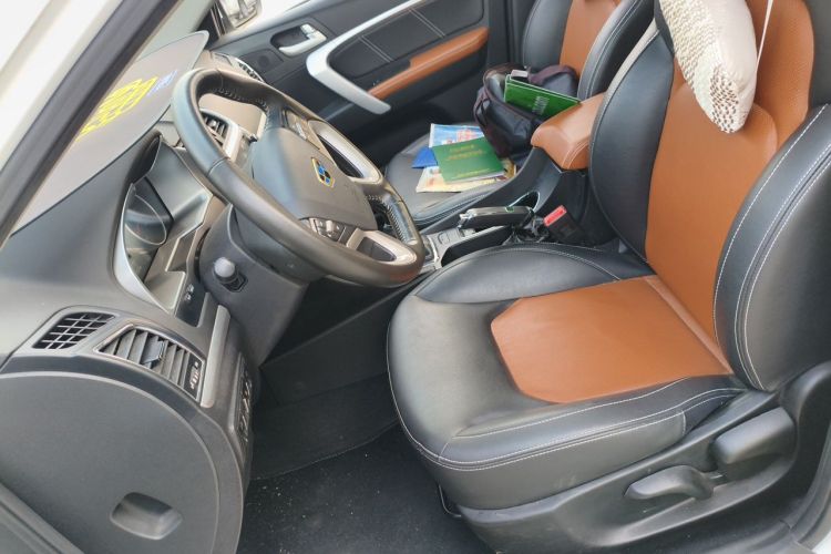 GEELY Emgrand 2015 car image #15