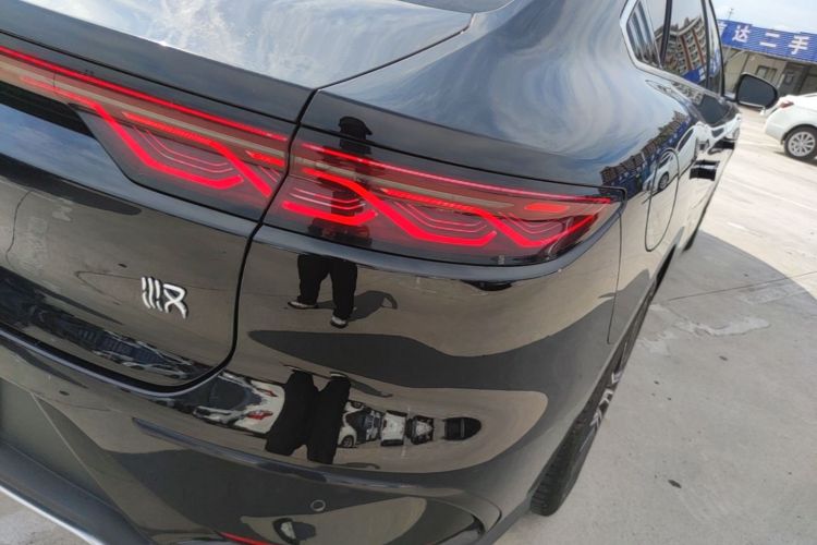 BYD Han 2024 car image #8