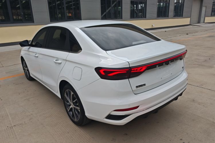 GEELY Emgrand 2023 #7 GEELY Emgrand 2023 car image #7