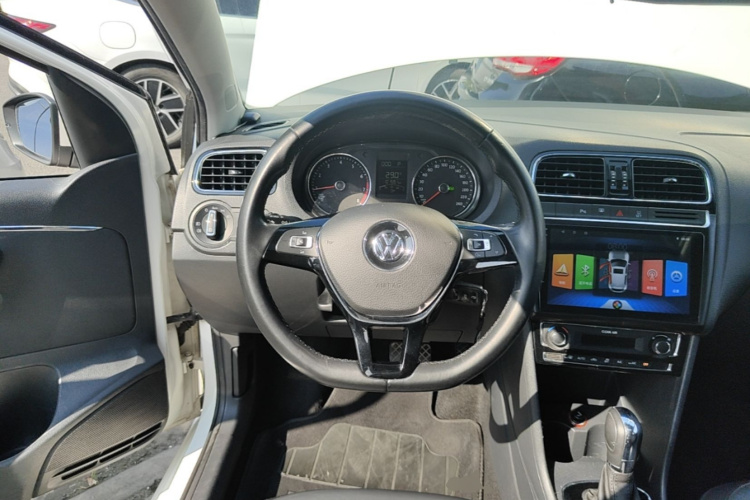 Volkswagen Polo 2016 #11 Volkswagen Polo 2016 car image #11