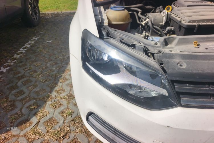 Volkswagen Polo 2019 car image #8