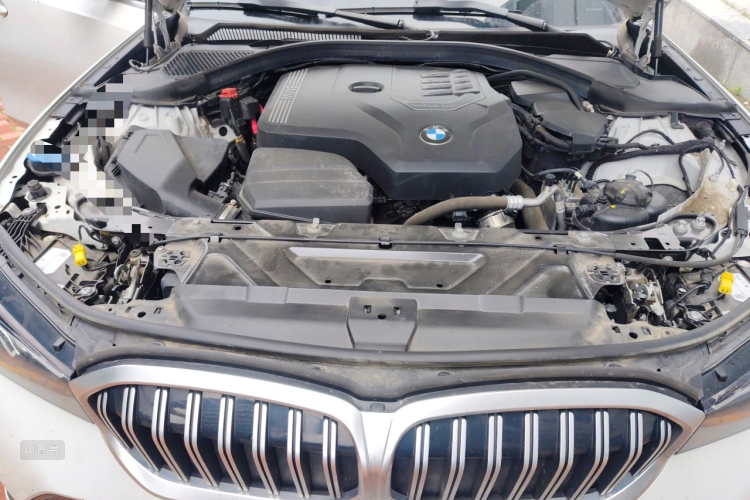 BMW 3 Series 2024 #22 BMW 3 Series 2024 car image #22