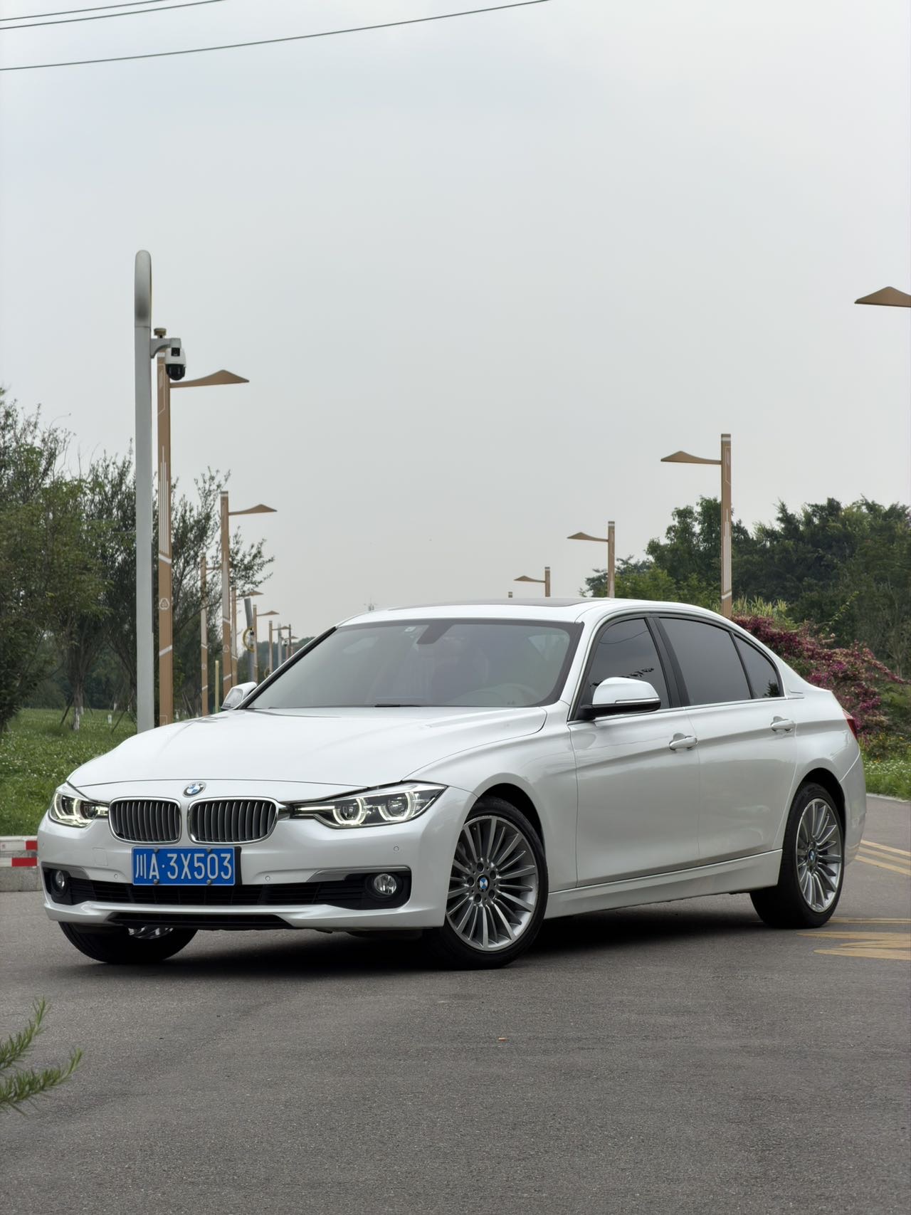 BMW 3 Series 2018 BMW 3 Series 2018 car image