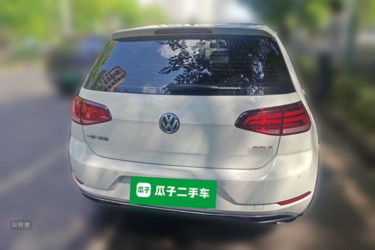 Volkswagen Golf 2019 car image #6