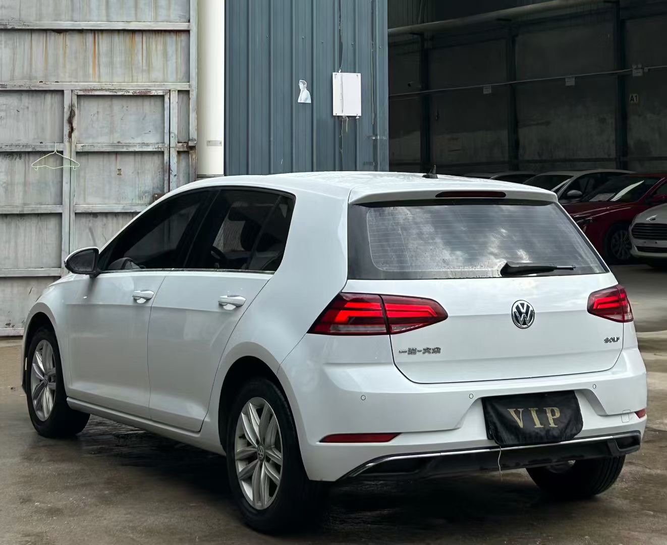 Volkswagen Golf 2019 car image #4