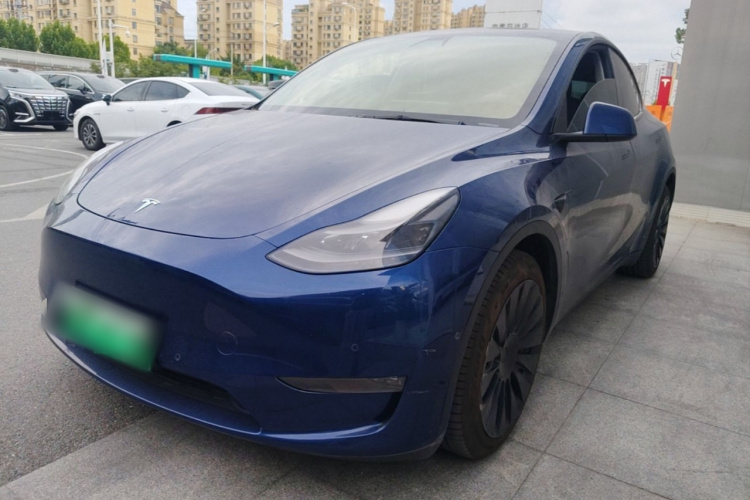 Tesla Model Y 2021 car image #2