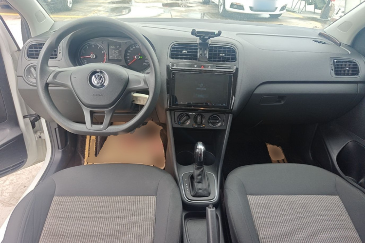 Volkswagen Polo 2019 #10 Volkswagen Polo 2019 car image #10