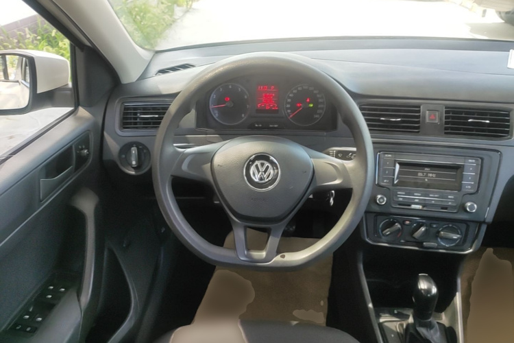 Volkswagen Santana 2021 car image #11