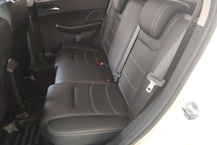 BYD Yuan New Energy 2019 #17 BYD Yuan New Energy 2019 car image #17