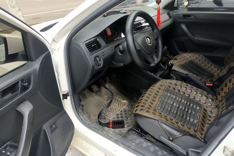 Volkswagen Santana 2019 car image #16