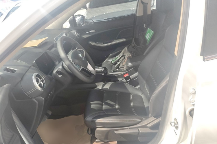 BYD Yuan New Energy 2019 #15 BYD Yuan New Energy 2019 car image #15