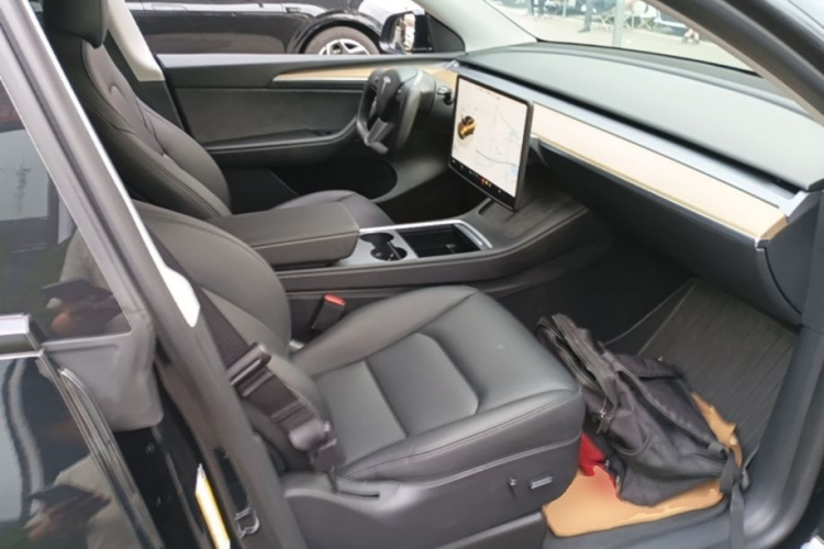 Tesla Model Y 2023 #24 Tesla Model Y 2023 car image #24