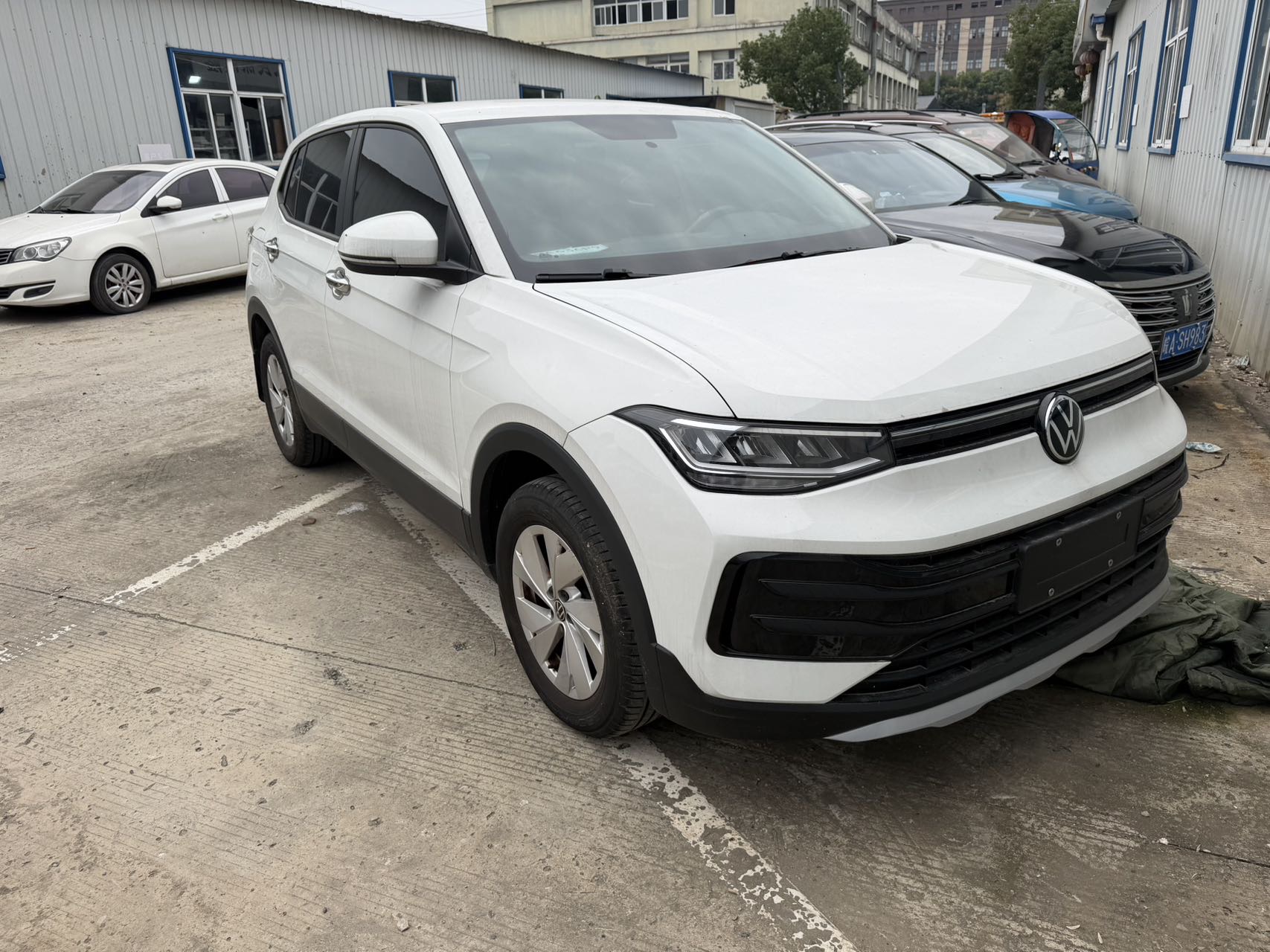 Volkswagen Tharu 2025 #2 Volkswagen Tharu 2025 car image #2