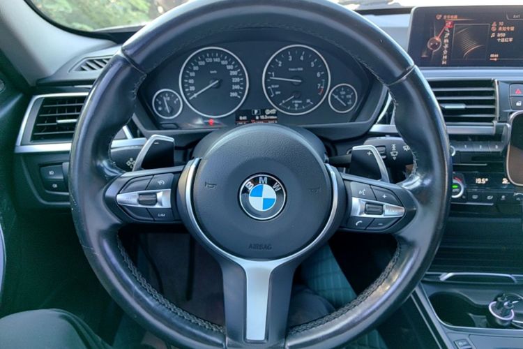 BMW 3 Series 2017 #11 BMW 3 Series 2017 car image #11