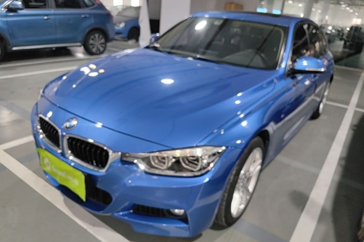 BMW 3 Series 2019 car image #2