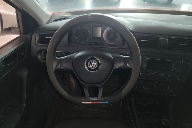 Volkswagen Santana 2019 صورة سيارة #11