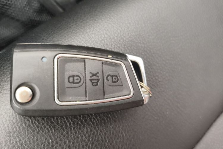 Volkswagen Santana 2016 car image #10