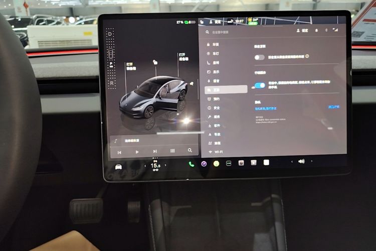 Tesla Model 3 2024 car image #13