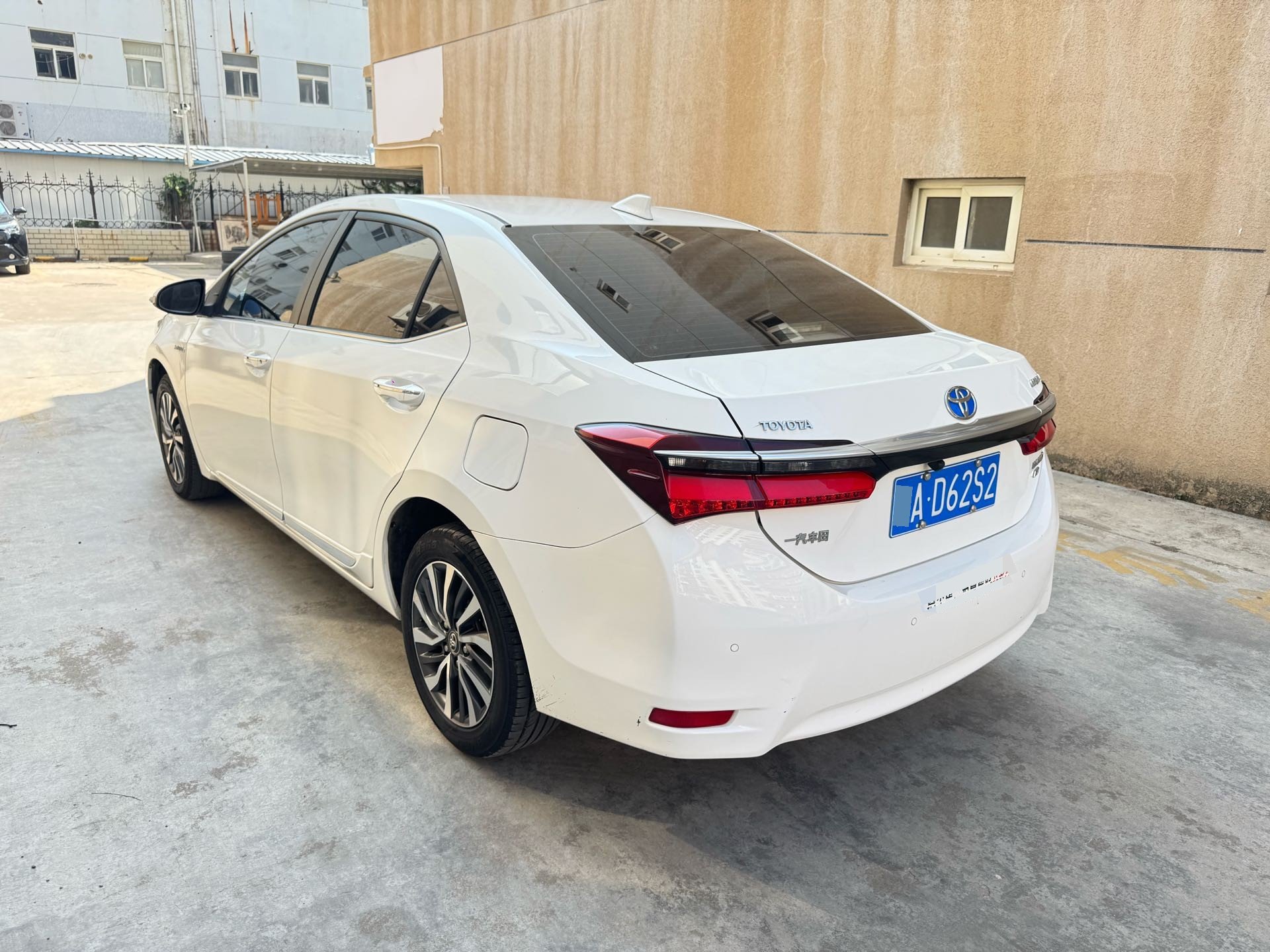 Toyota Corolla 2018 изображение автомобиля #6