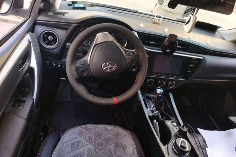 Toyota Corolla 2018 car image #11