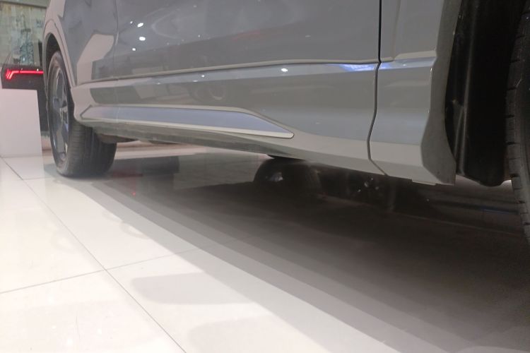 Audi Q3 2024 immagine di auto #26