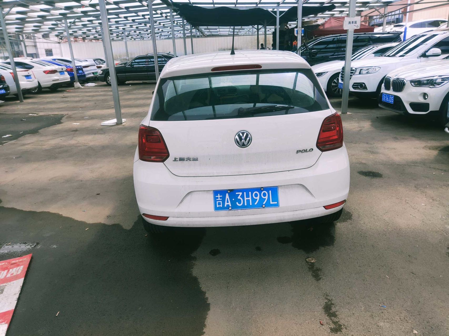 Volkswagen Polo 2015 car image #5