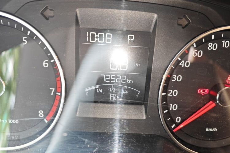 Volkswagen Polo 2016 car image #14
