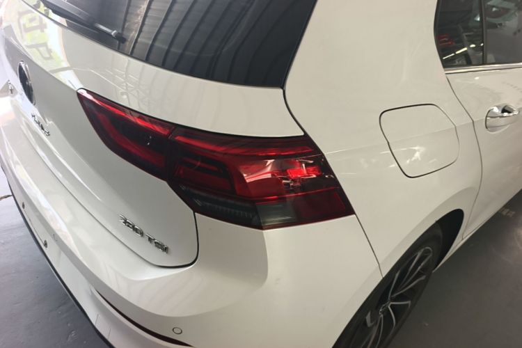 Volkswagen Golf 2021 car image #8