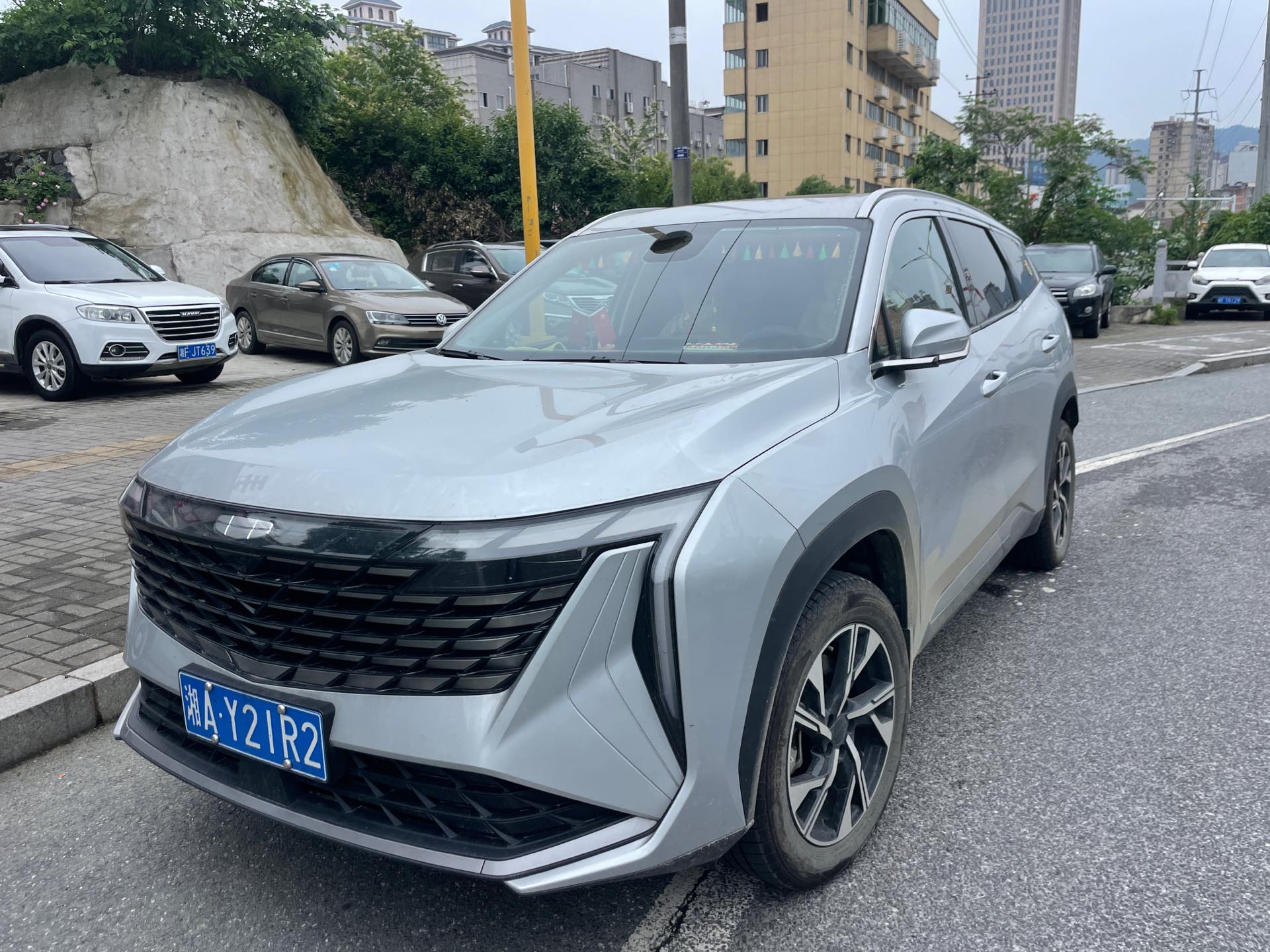 GEELY Boyue L 2025 car image 