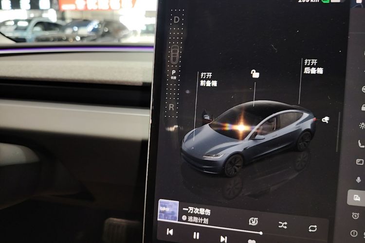 Tesla Model 3 2024 #14 Tesla Model 3 2024 car image #14