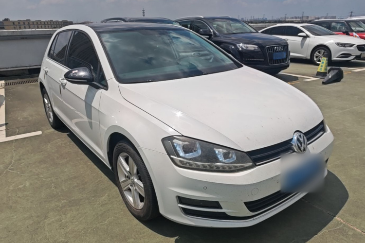 Volkswagen Golf 2017 car image #4