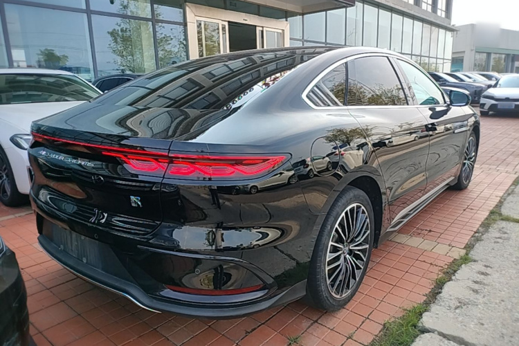 BYD Han 2024 car image #7