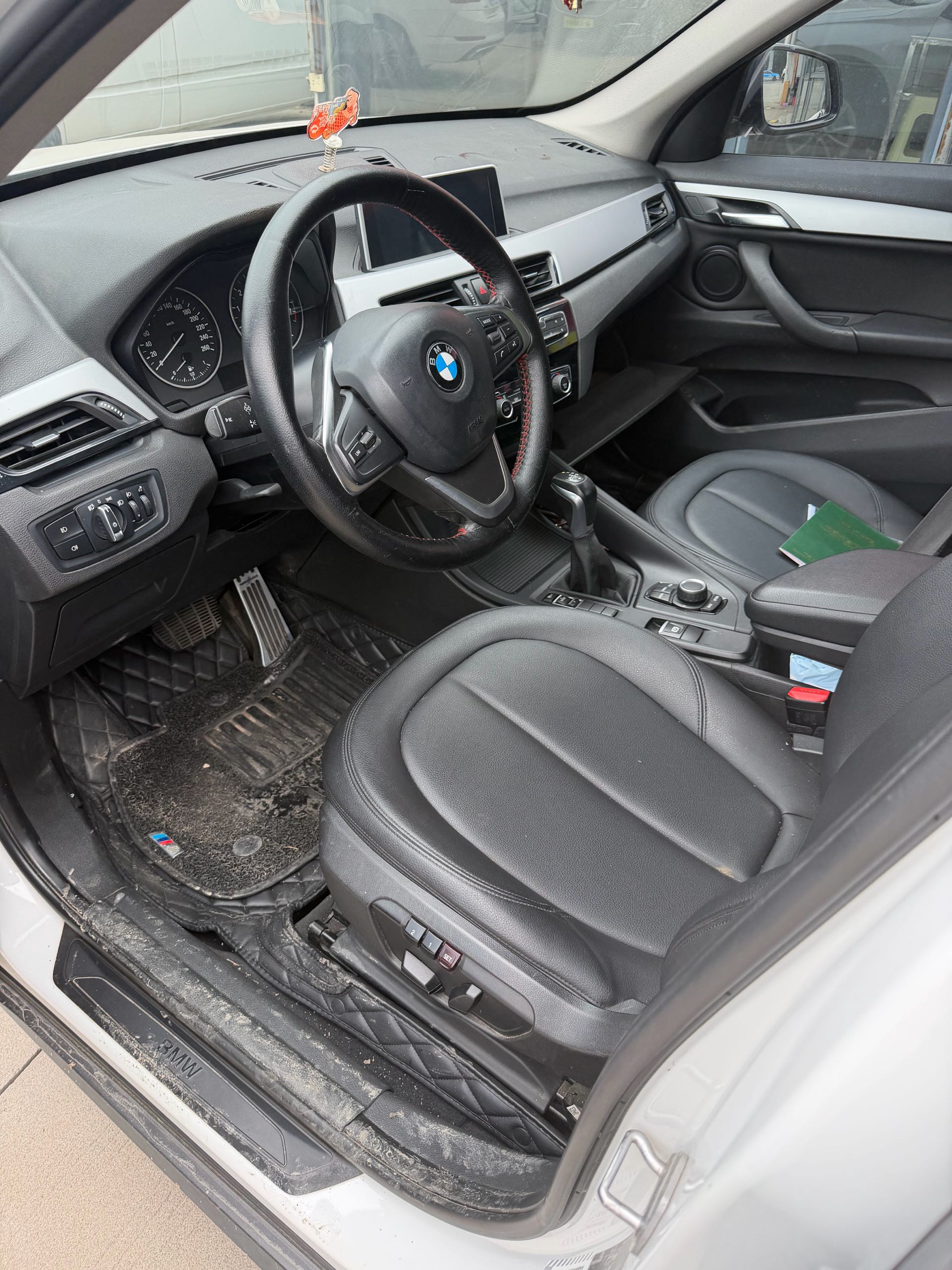 BMW X1 2018 #3 BMW X1 2018 car image #3