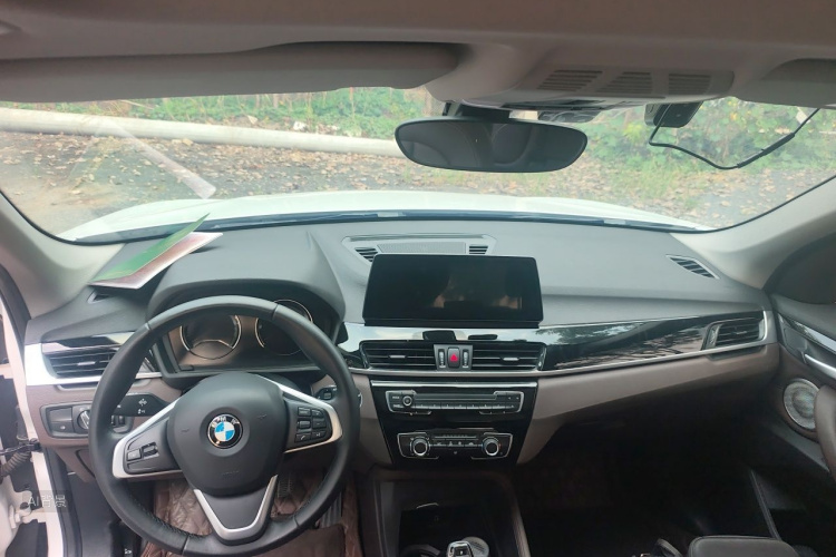 BMW X1 2021 car image #11