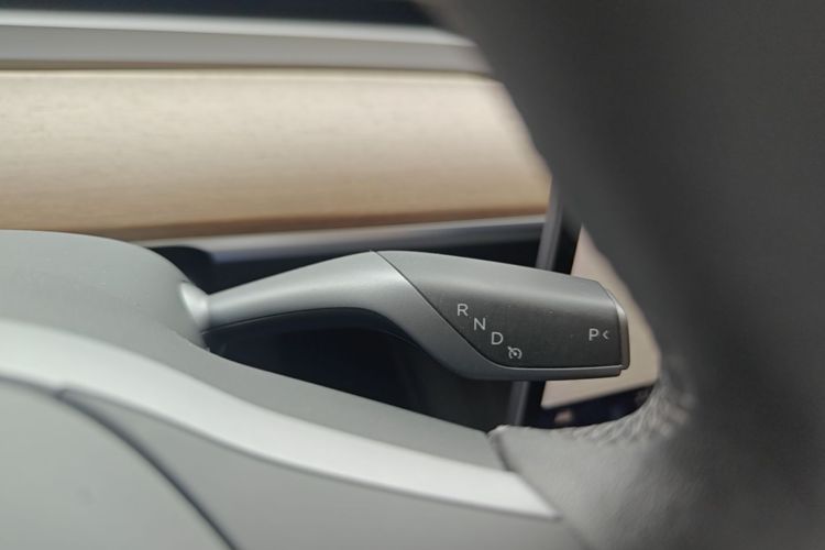 Tesla Model 3 2021 #19 Tesla Model 3 2021 car image #19