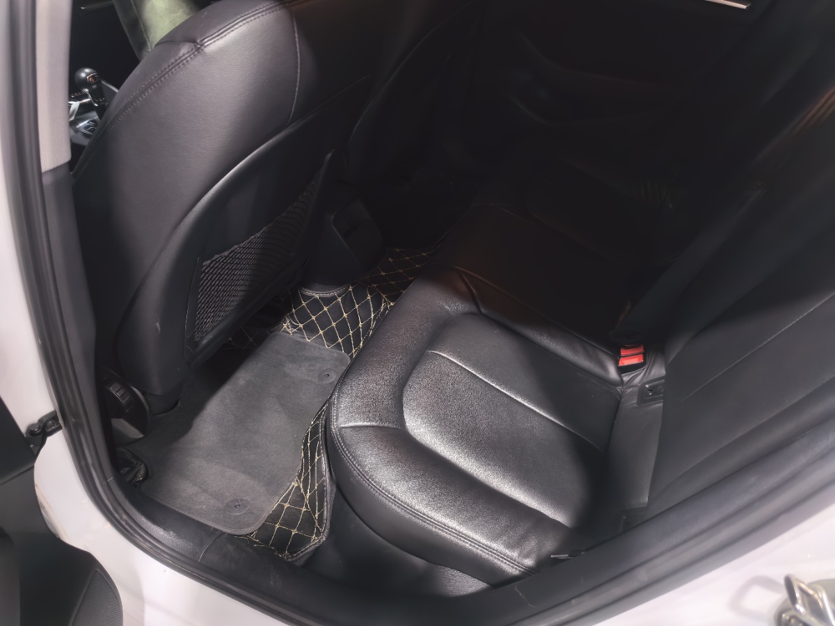 Audi A3 2019 car image #4