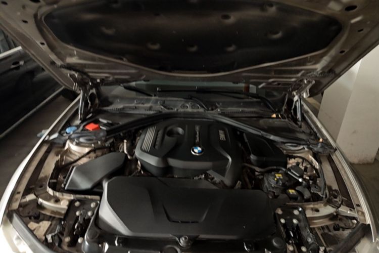 BMW 3 Series 2018 #22 BMW 3 Series 2018 car image #22