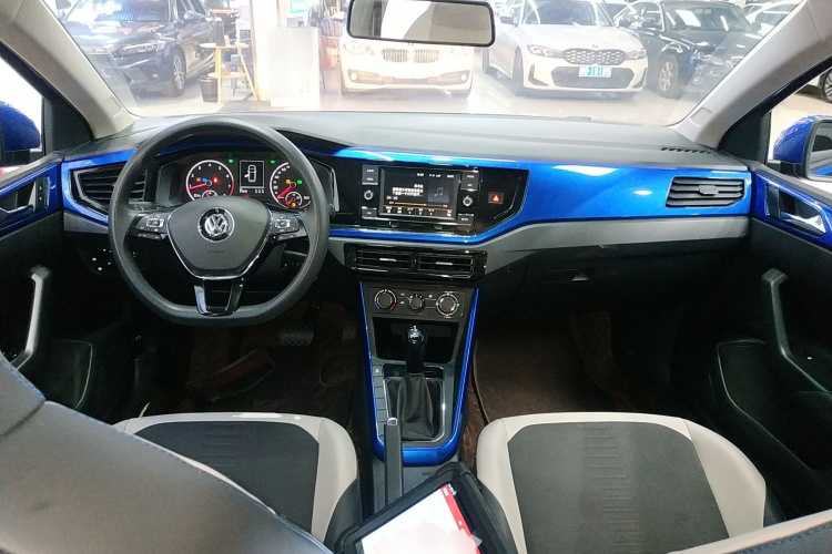Volkswagen Polo 2021 car image #10