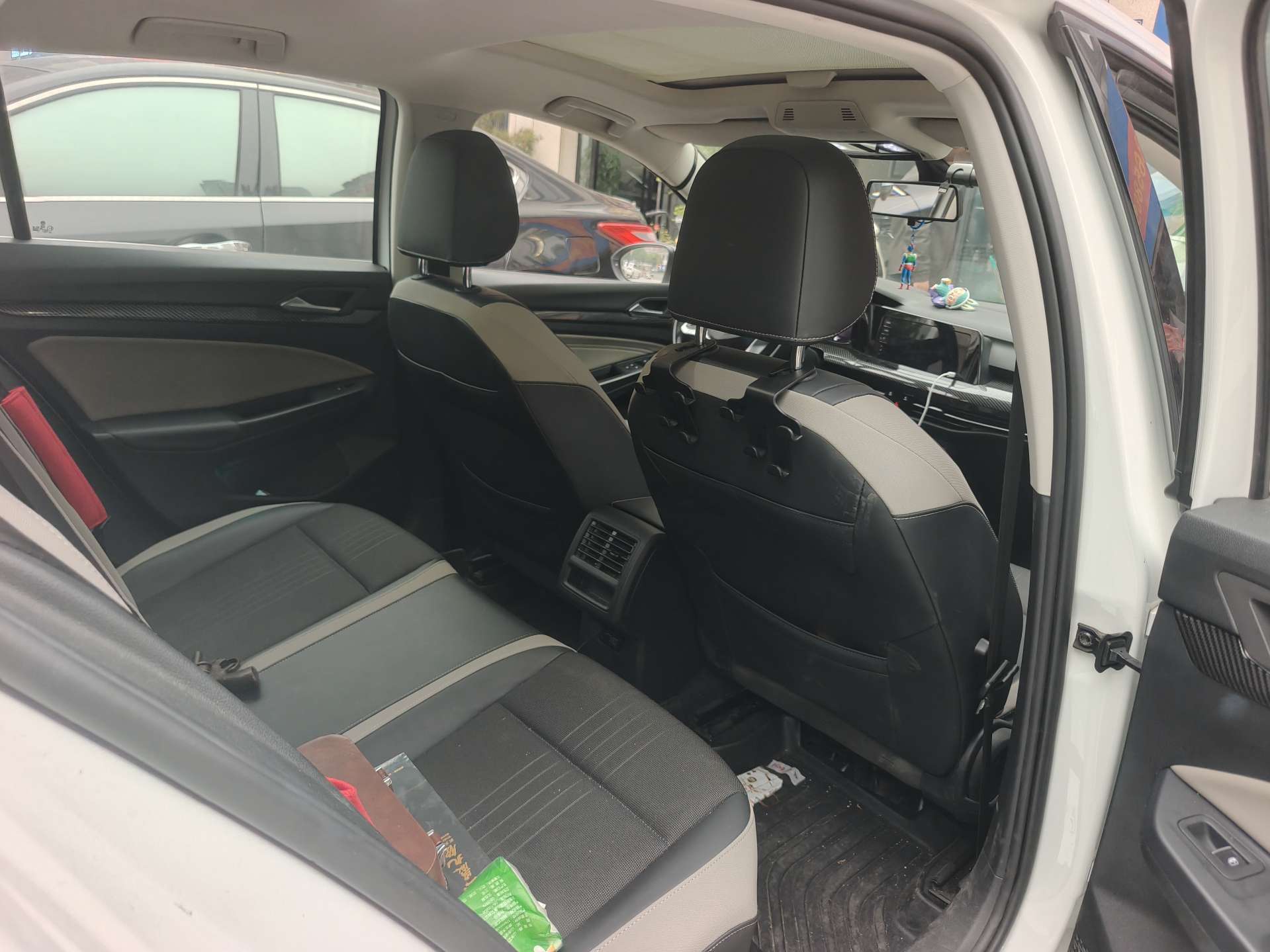 Volkswagen Golf 2021 #4 Volkswagen Golf 2021 صورة سيارة #4
