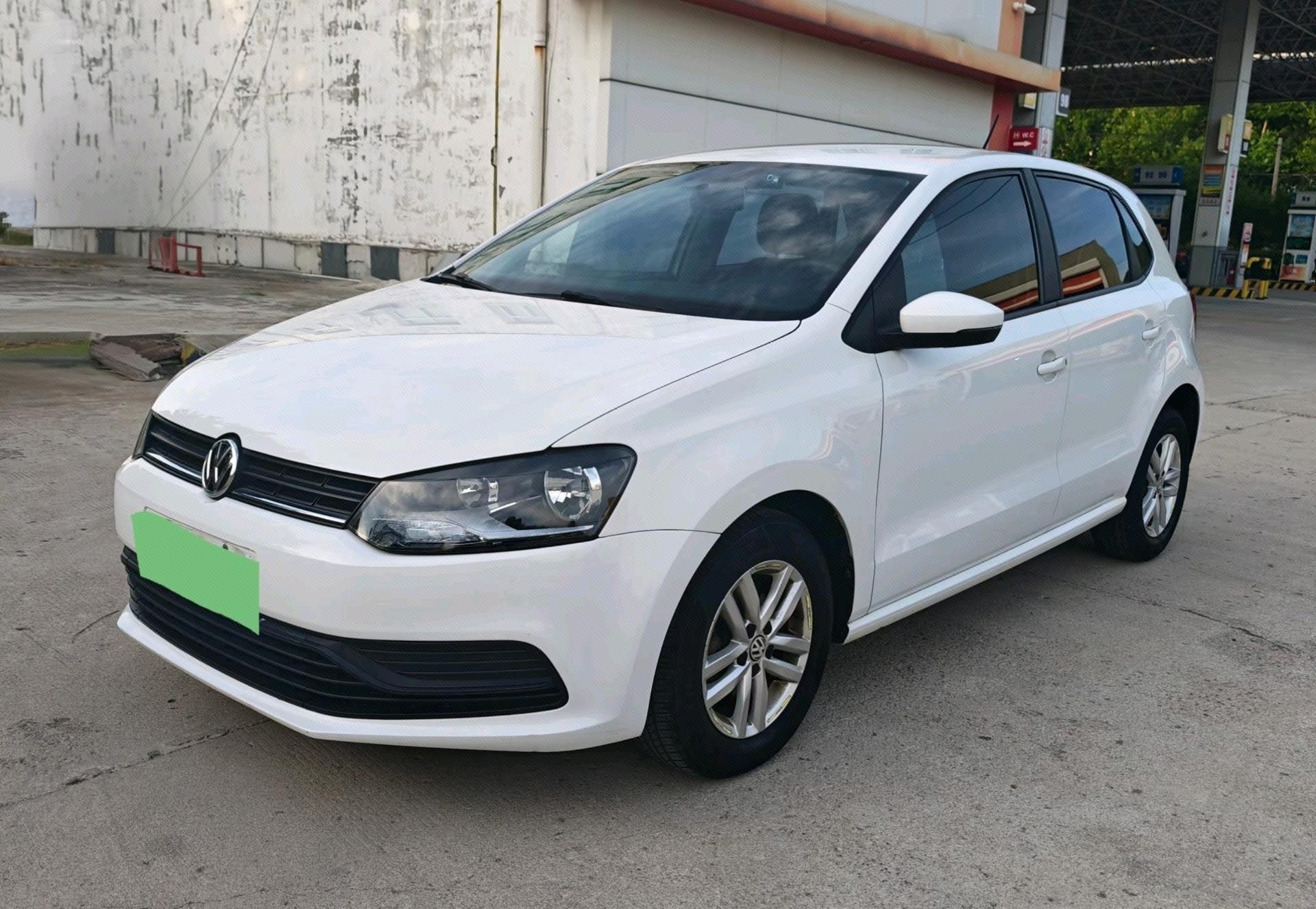 Volkswagen Polo 2018 car image 