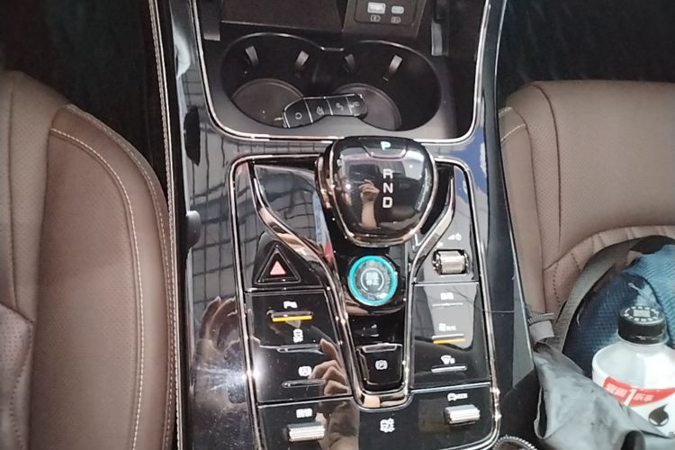 BYD Han 2023 car image #14