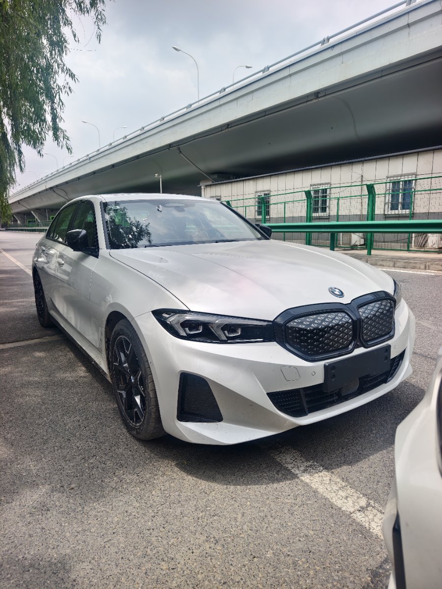 BMW i3 2026 car image #3