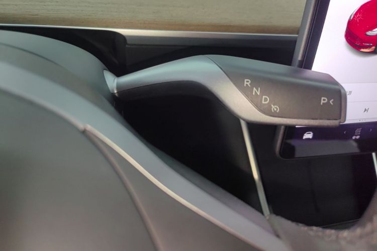 Tesla Model 3 2020 car image #14