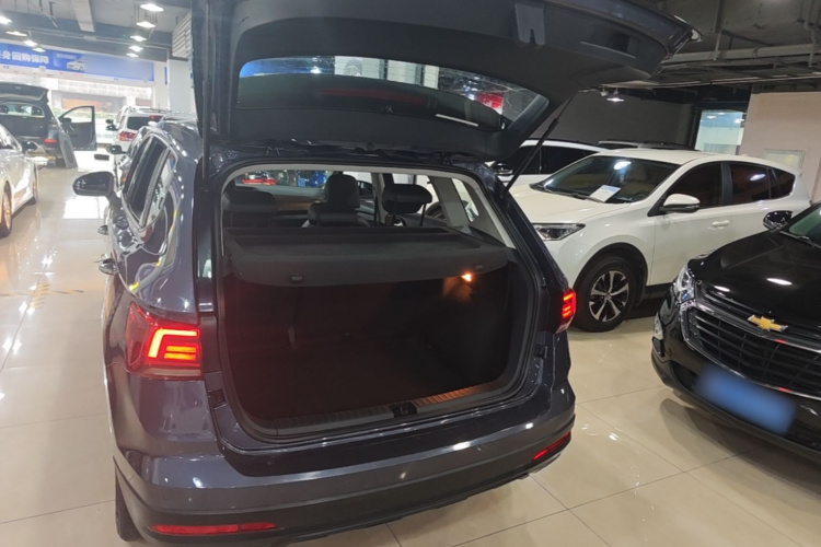 Volkswagen Tharu 2020 car image #19