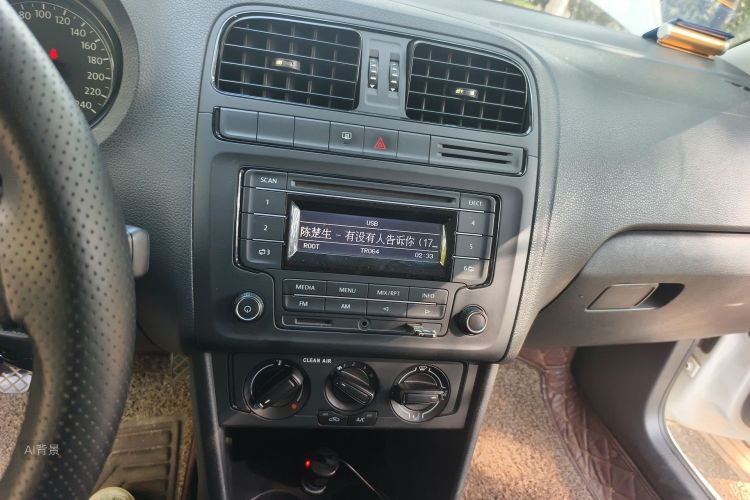 Volkswagen Polo 2017 imagem de carro #15