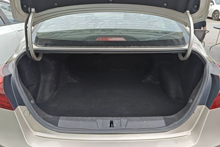 GEELY Emgrand 2018 #19 GEELY Emgrand 2018 car image #19