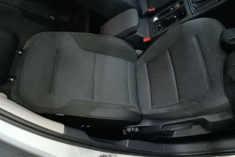 Volkswagen Golf 2020 #24 Volkswagen Golf 2020 car image #24