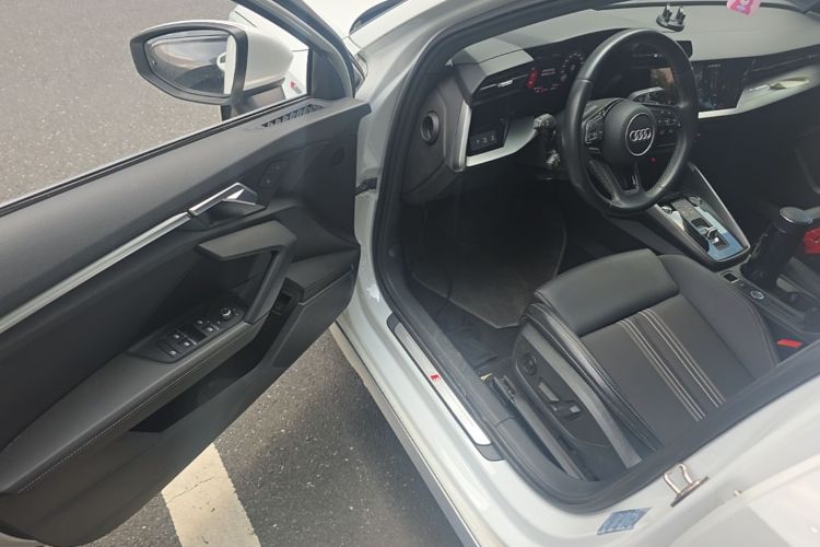 Audi A3 2024 car image #18