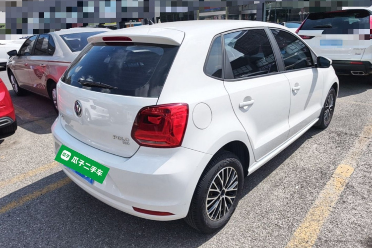 Volkswagen Polo 2018 car image #5