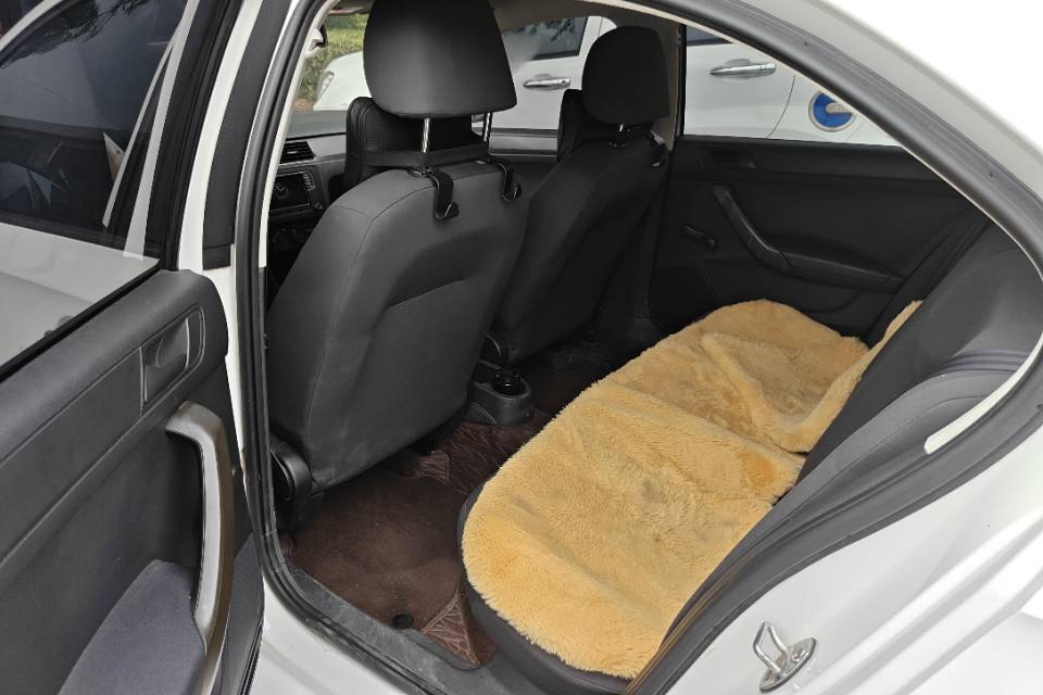 Volkswagen Santana 2018 car image #5